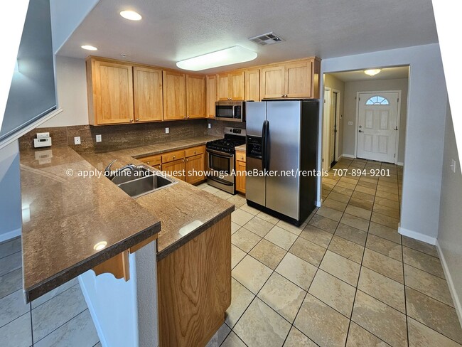 Photo - Close to Shopping Cloverdale 2 Bedroom Available Now