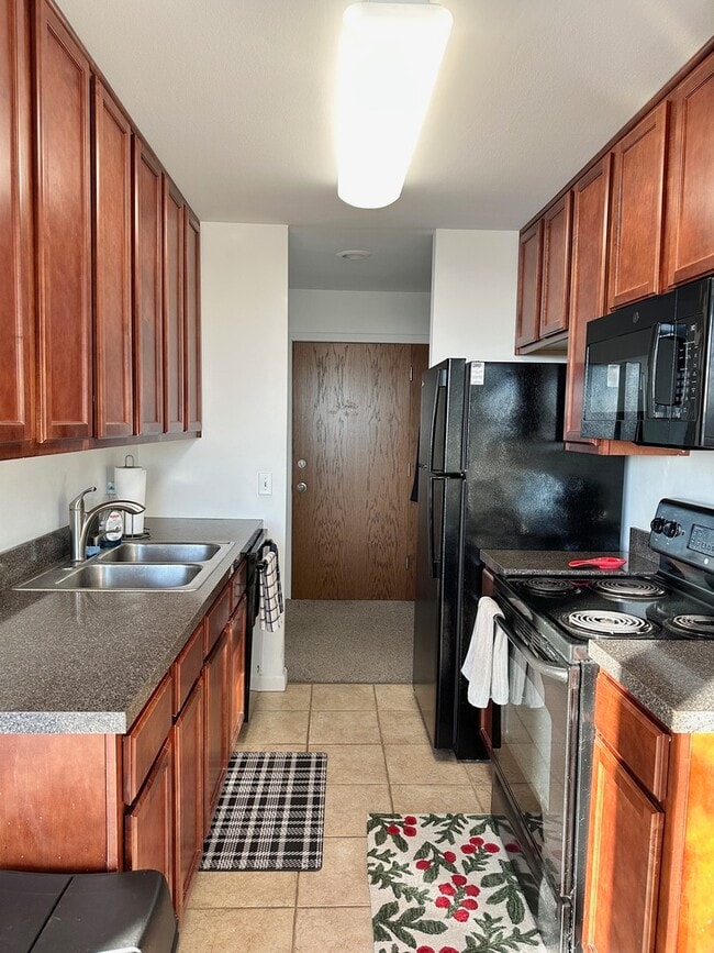 Photo - 5950 Oakwood Dr Unit 5C