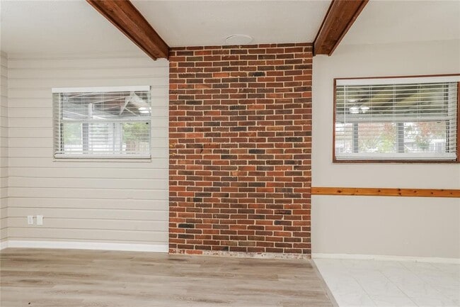 Photo - 1010 N Lavon Ave