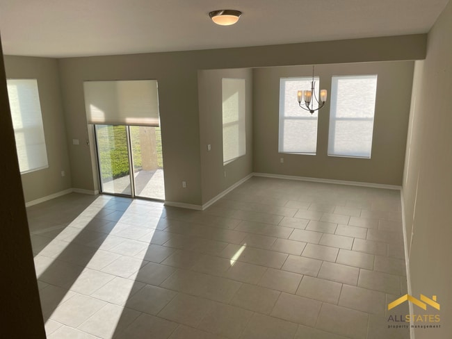 Photo - 13532 Fountainbleau Dr