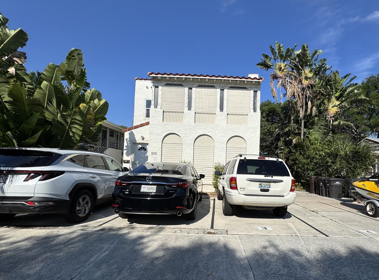 Photo - 333 Walton Blvd