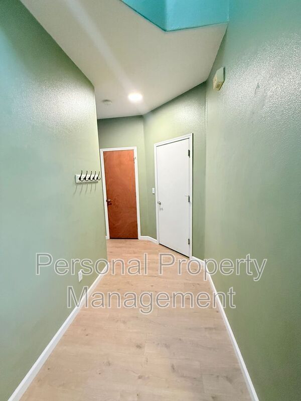 Photo - 5602 NE 64th Street