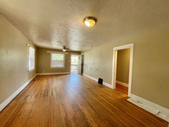 Photo - 718 17th St Unit 1