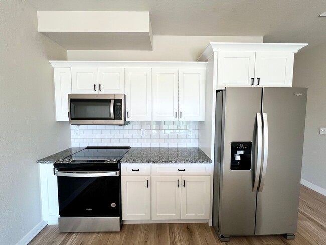 Photo - Modern Townhome with STUNNING Views in West MHK
