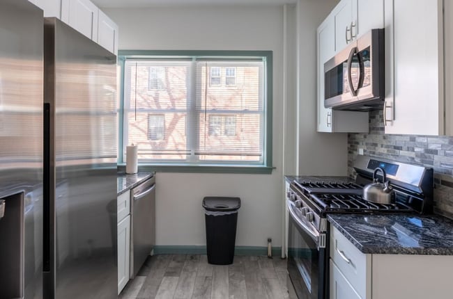 Building Photo - 100 Washington St Unit 1-6 Rental