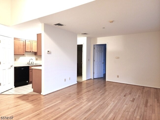 Photo - 5 Hamburg Turnpike Unit 5