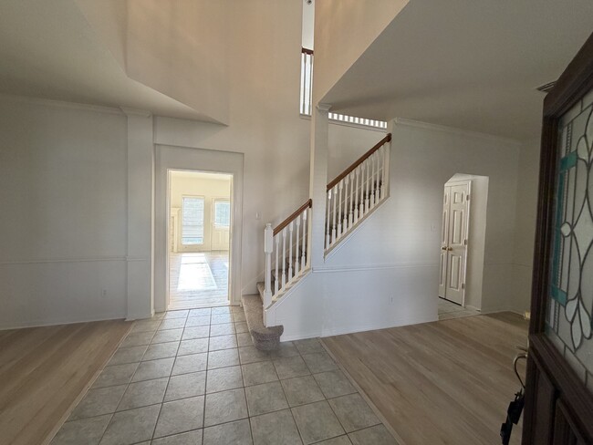 Photo - 2317 Orleans Ln