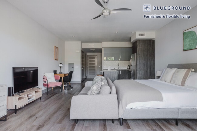 Photo - 5100 Wilshire Blvd Unidad FL4-ID1224