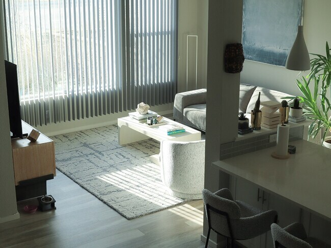 Photo - 402 Skyraider Way