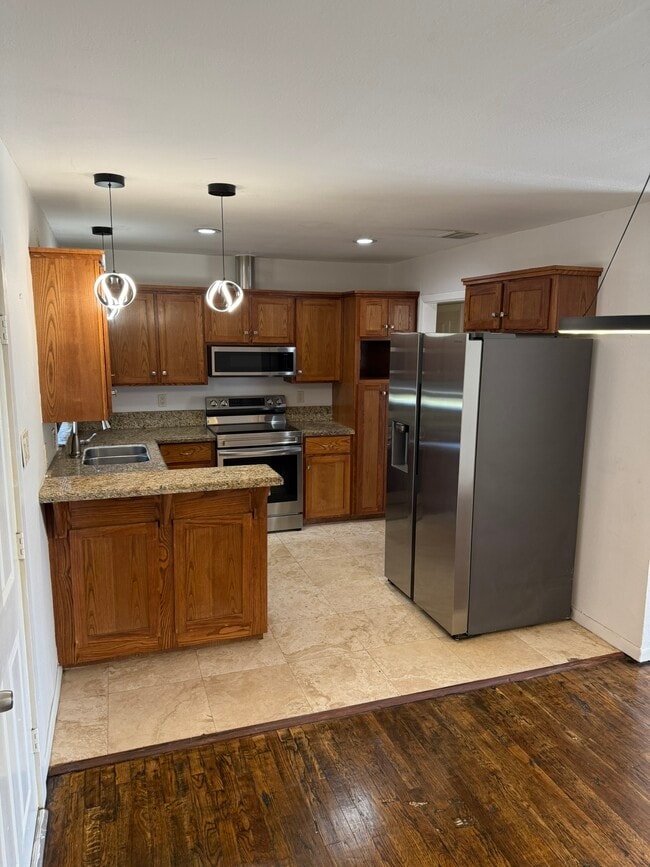 Photo - 720 Westway Ave