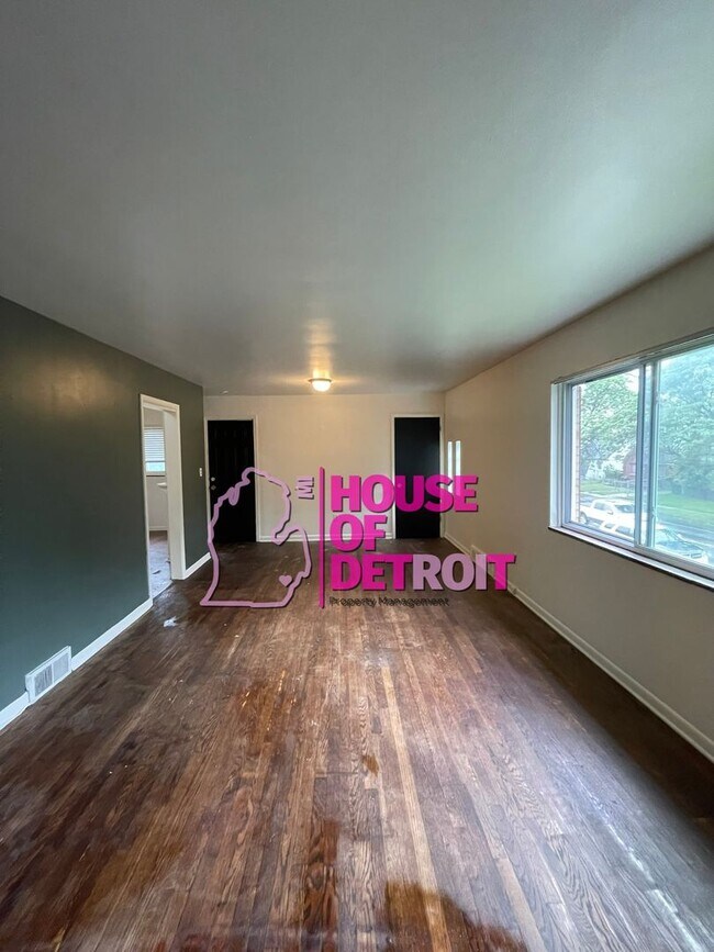 Photo - 15368 Hubbell Ave Apartment Unit Upper