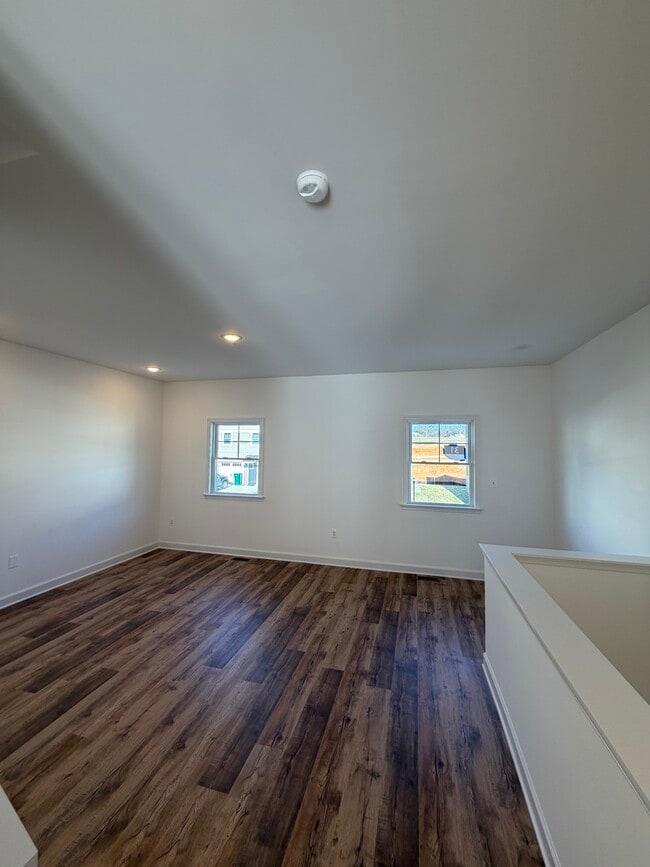 Photo - 1420 Derby Dr