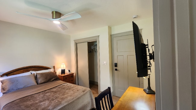 Photo - 1704 S Forest Dr