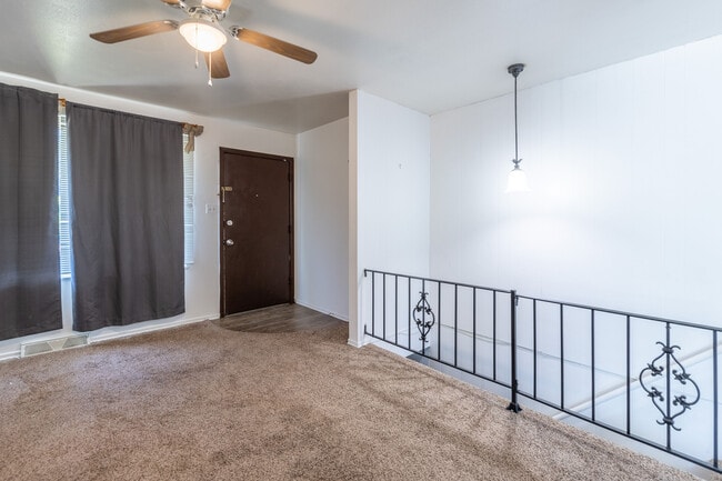 Photo - 1681 Lonedell Rd Unit 1681