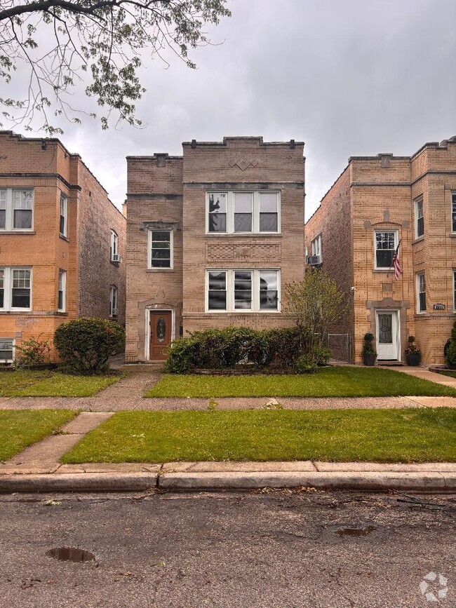 Building Photo - 5642 N Bernard St Unit 1 Rental