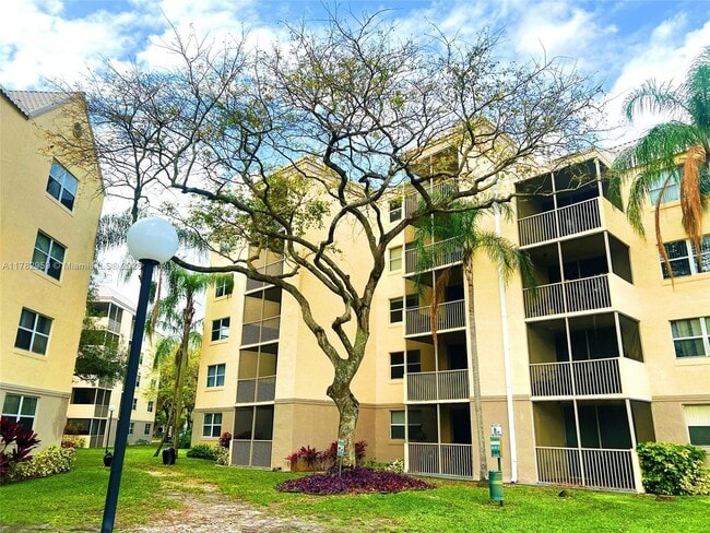 Photo - 8353 Lake Dr Condo Unit 303