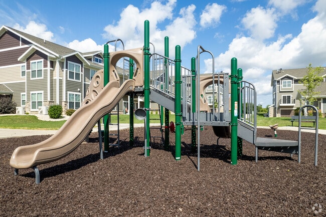 Common Area - Playground - Catalina Crossing