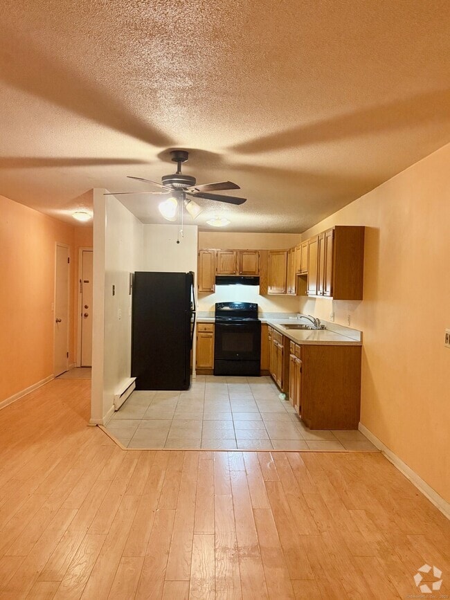 Building Photo - 1730 State St Unit APT 208