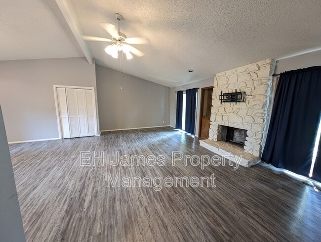 Photo - 8220 S College Ave