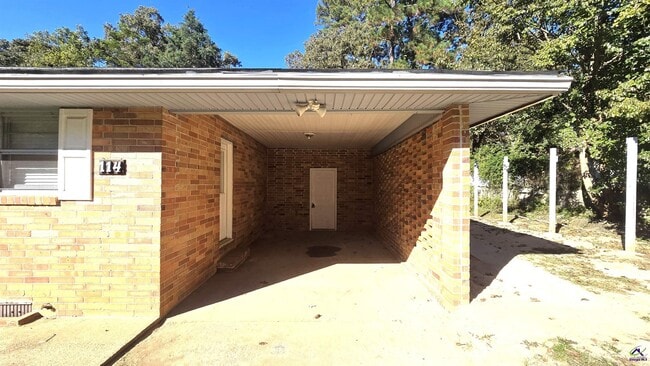 Photo - 114 Benton Ave