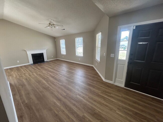 Photo - 25 Oak Lake Ct