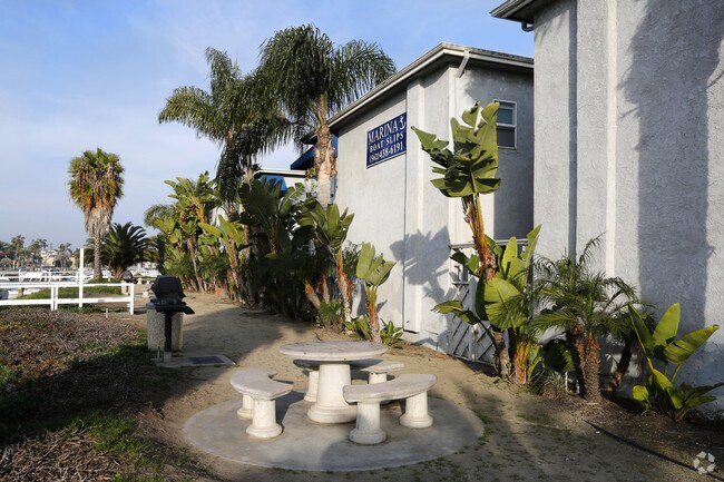 Marina Apartments & Boat Slips