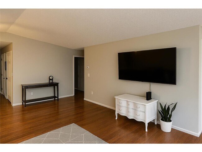 Photo - 418 5th Ave N