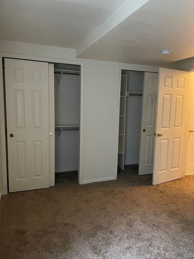 Photo - 2950 Neil Dr Unit Apt 8