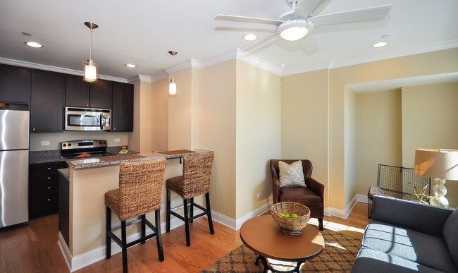 Photo - 1 S NW Highway