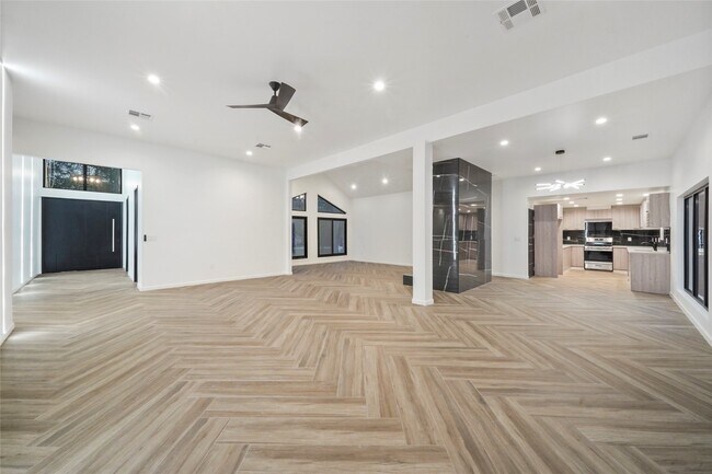 Photo - 2438 Carriage Lamp Ln