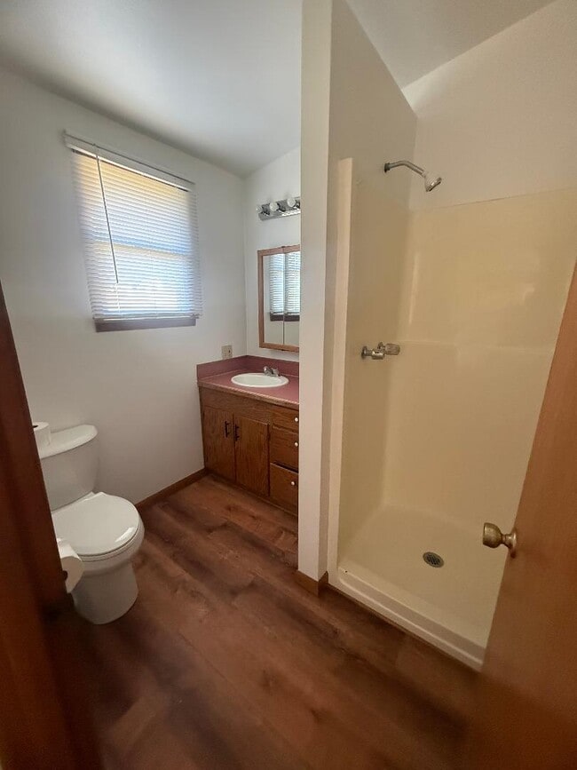 329 Gael Ln