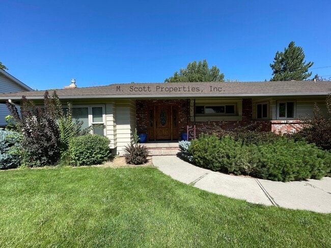 Building Photo - 1626 10th St