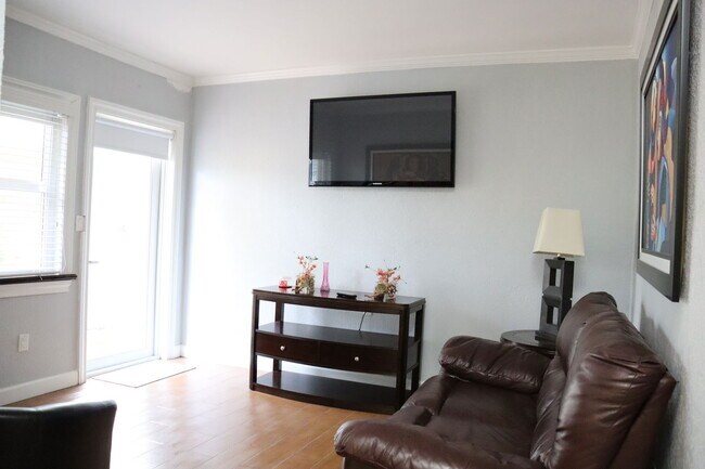 8101 Abbott Ave Unit 8