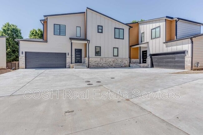 Photo - 8537 W 37th St N