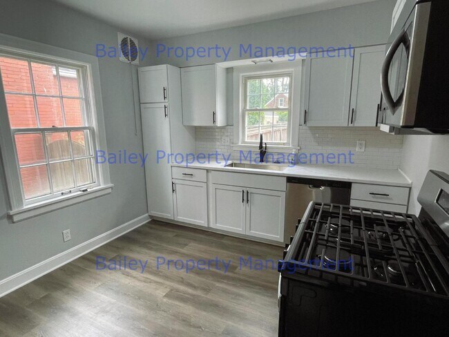 Photo - 215 McCready Ave