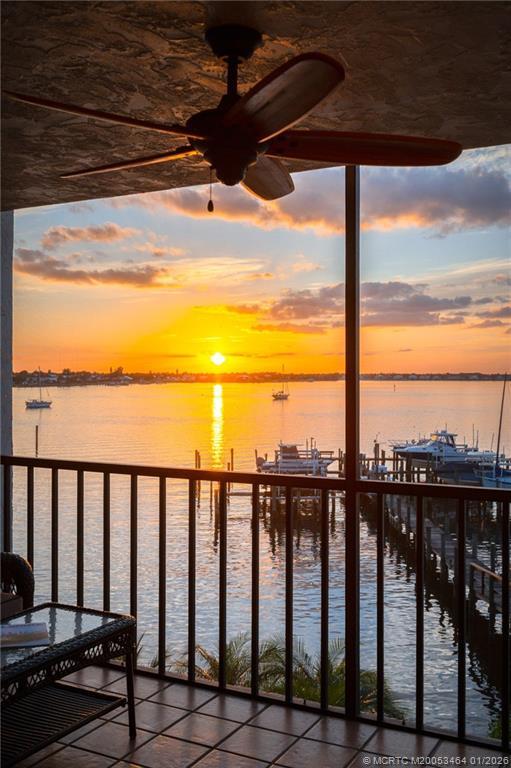 Photo - 415 NW North River Dr Unit 302