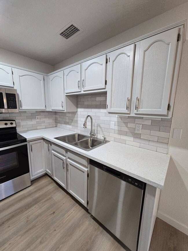 Photo - 340FOD Unit A