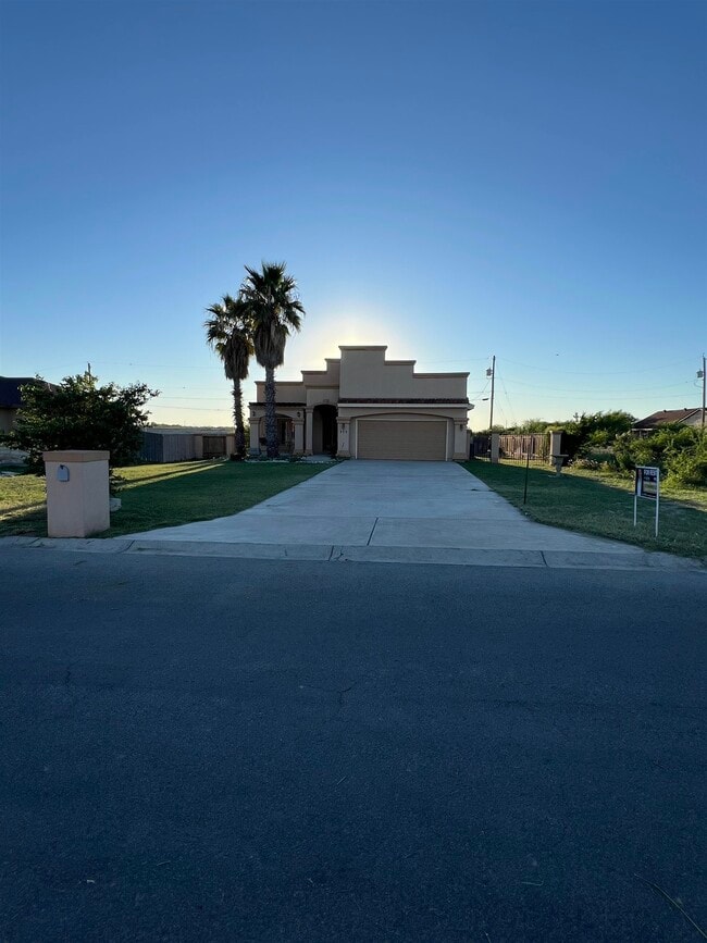 Photo - 373 Lenora Ave