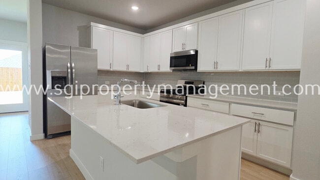 3604 High Valley Dr