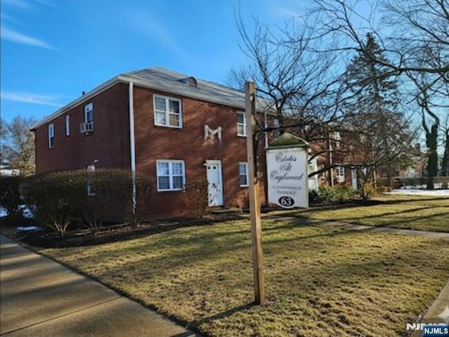 Building Photo - 63 W Hudson Ave Unit B9