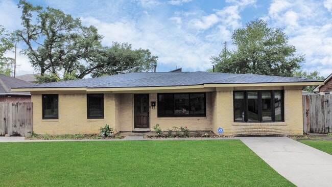 Building Photo - 4821 Viking Dr Rental