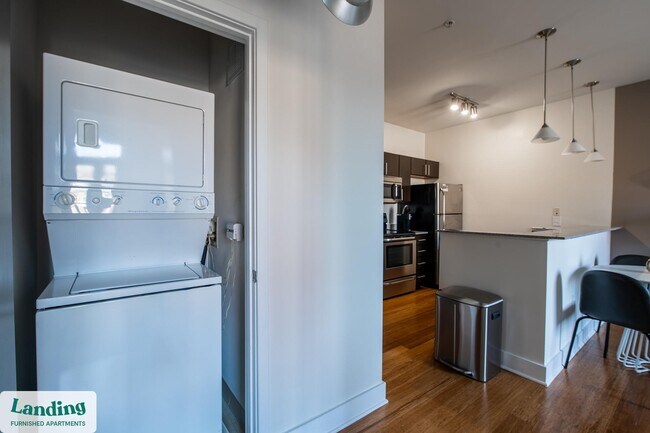 Photo - 1820 E Broad St Unidad 133-C.1412236