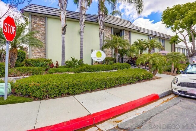 Photo - 6602 Beadnell Way Unidad 25