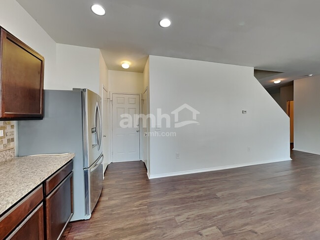Photo - 4430 Kiddle Ln