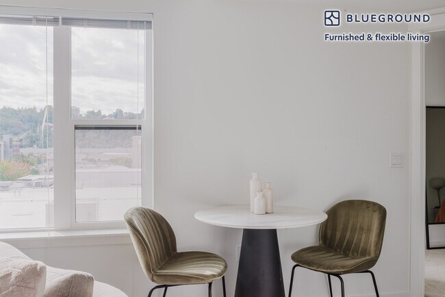 Photo - 4609 Union Bay Pl NE Unit FL4-ID767