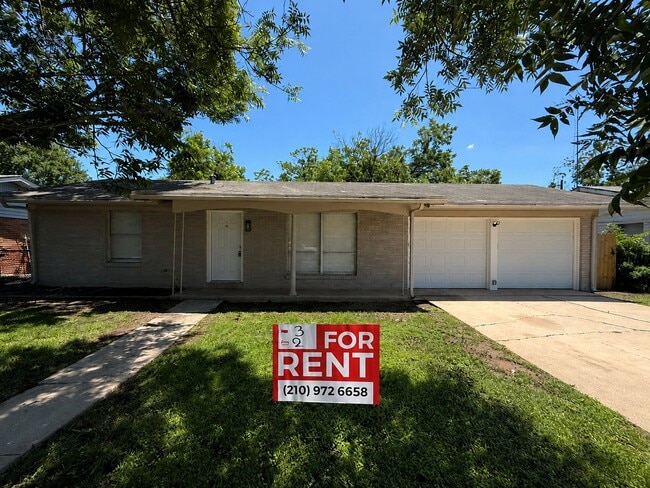 Building Photo - 4938 Bernadine Dr