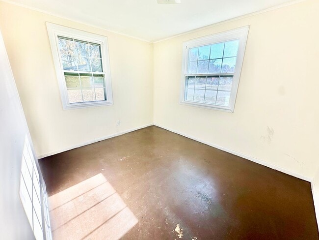 Photo - 277 Whitgreen St