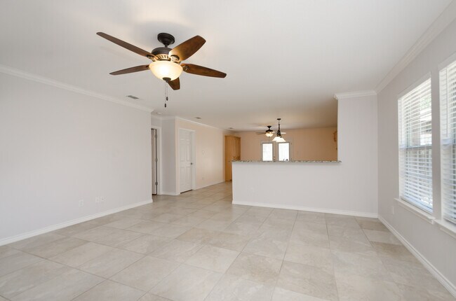 Photo - Updated 4 Bedroom 2 Bath home for Lease in...