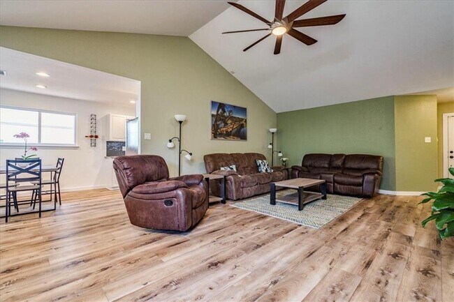 Photo - 11322 Bristle Oak Trail
