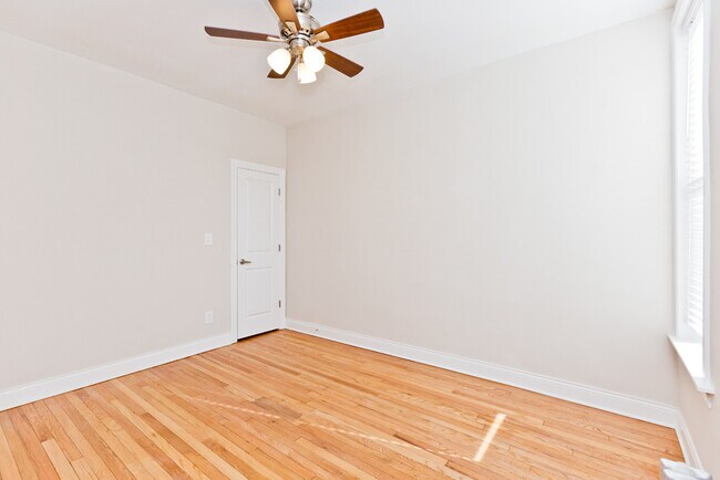 Photo - 3137 W Lawrence Ave Unidad 3